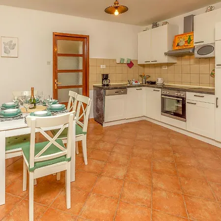 Beautiful In With Wifi Holiday home