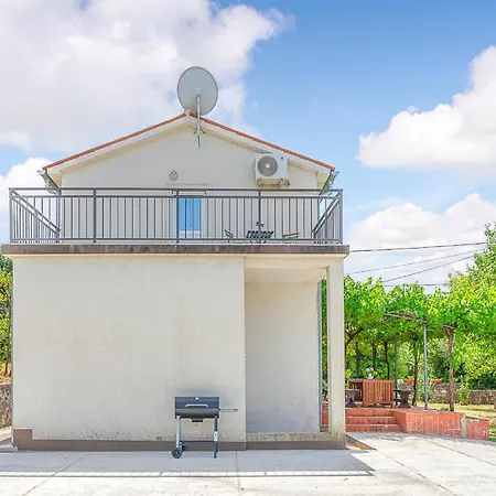 Holiday home Beautiful In With Wifi Nedescina